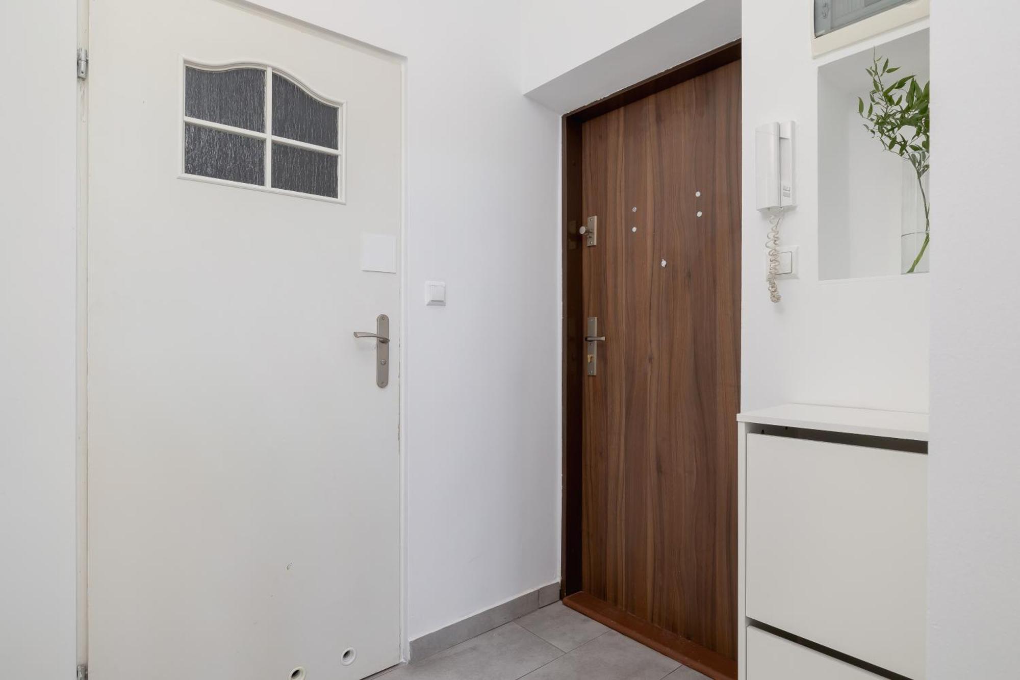 1-Bedroom Apartment - Dluga 65 Street كراكوفيا المظهر الخارجي الصورة